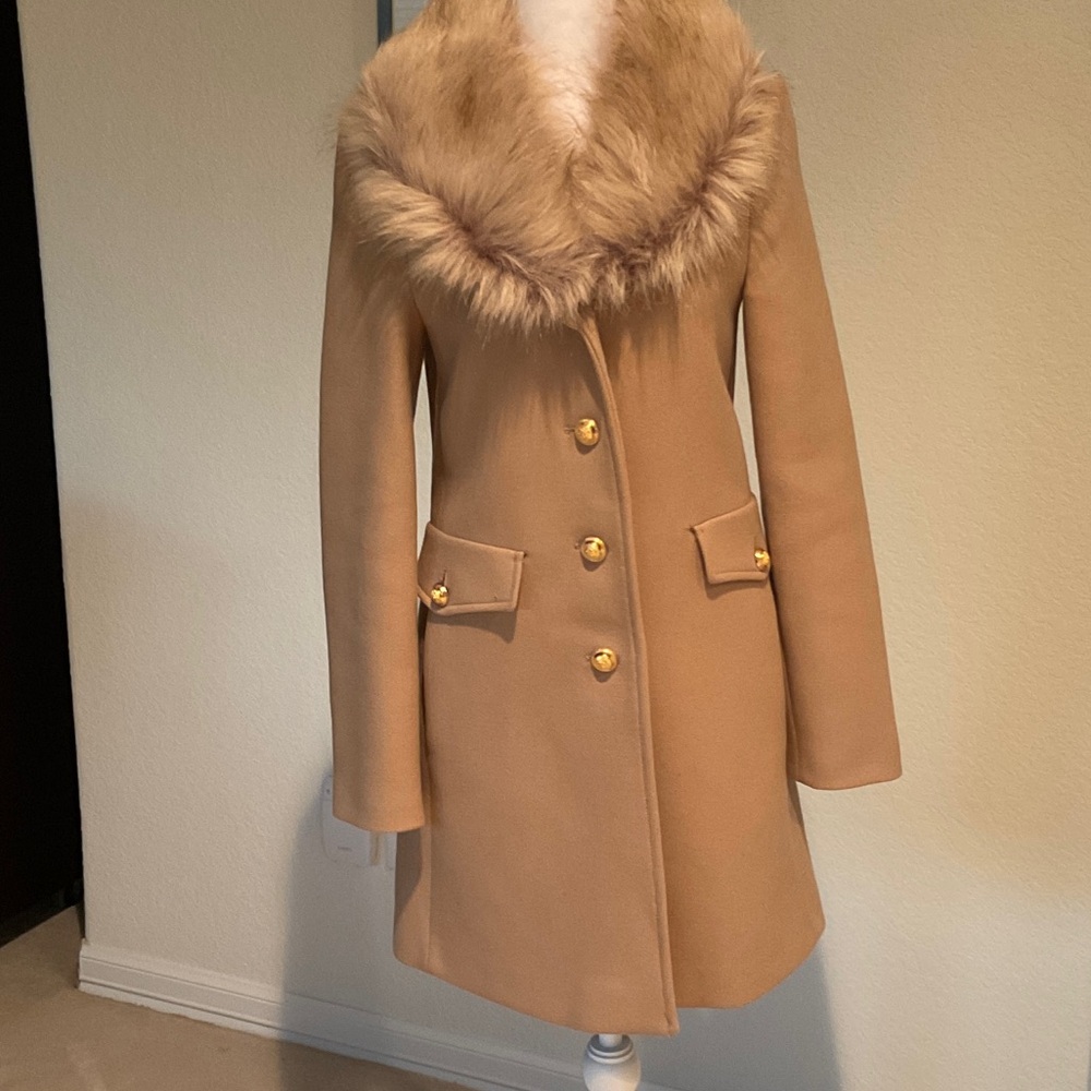 Zara Beige Coat with Faux Fur Collar